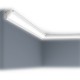 Corniche ORAC CX132 profil arrondi de petite taille, passage délicat entre mur & plafond 2 m